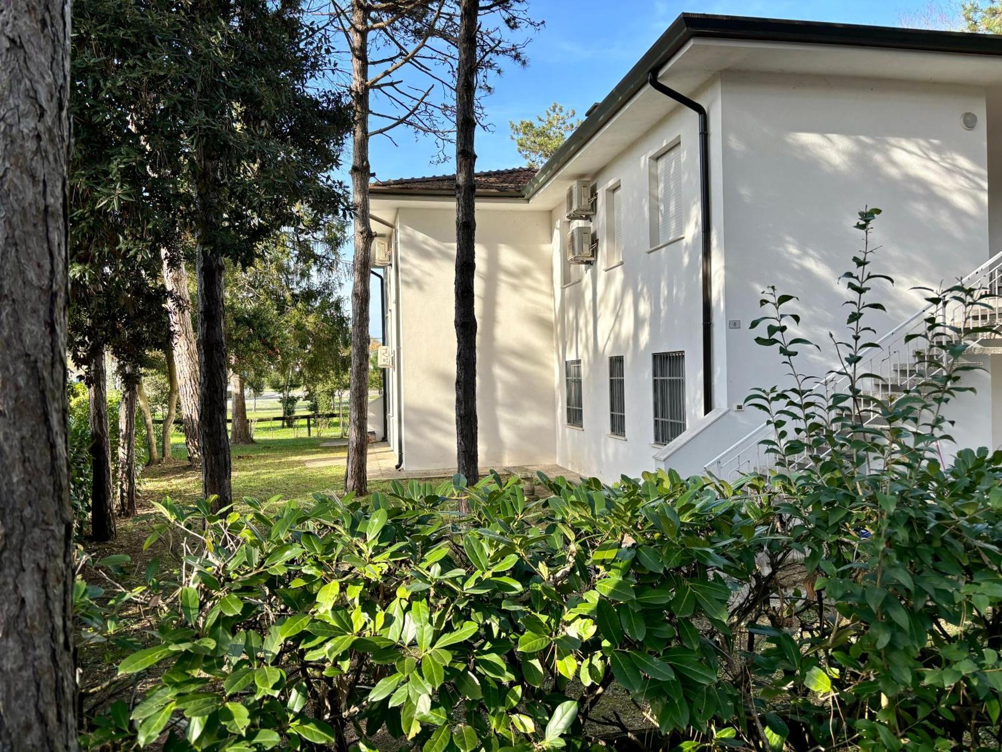 Villa Giorgio 2 Mare E Pineta Bibione Buitenkant foto